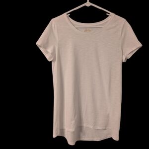 SOLD-Lilly Pulitzer Etta Tee. White. Medium. 100% Pima